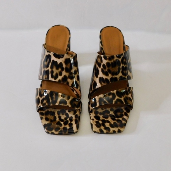 M. GEMI The Zola Camel Leopard Print Patent Leather Sandals Mules Shoes 38.5 8 - Picture 3 of 13